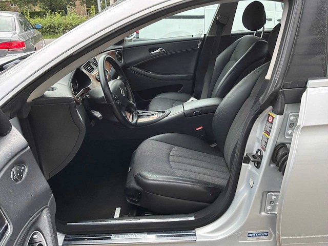 2005 - mercedes-benz - cls-klasse - 350 - personenauto - afbeelding 23 van  26