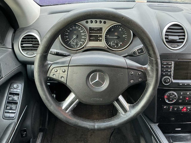 2005 - mercedes-benz - m-klasse - 320 cdi - car - afbeelding 12 van  12