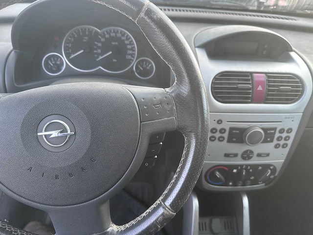 2005 - opel - tigra twintop - 1.8-16v cosmo - 24-pz-ll - afbeelding 11 van  14