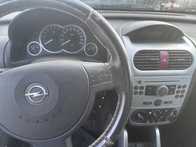 2005 - opel - tigra twintop - 1.8-16v cosmo - 24-pz-ll - afbeelding 7 van  14