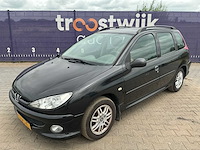 2005 - peugeot - 206 - 1.4 air-line 2 - personenauto - afbeelding 1 van  11