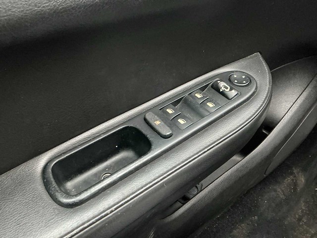 2005 - peugeot - 307 cc - 2.0-16v - personenauto - afbeelding 13 van  14