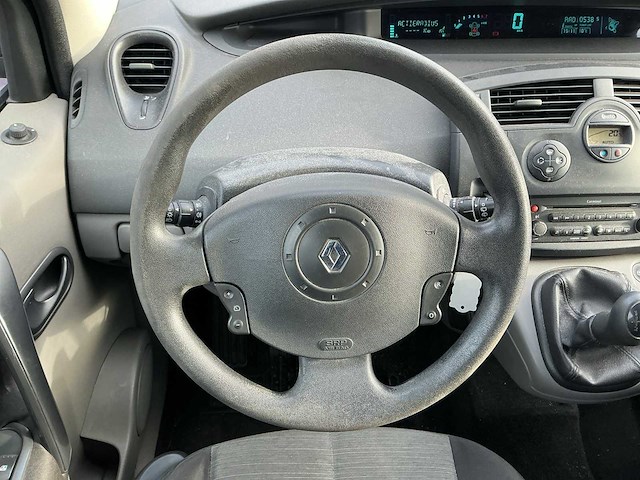 2005 - renault - scénic - 1.6-16v expr.luxe - personenauto - afbeelding 9 van  12