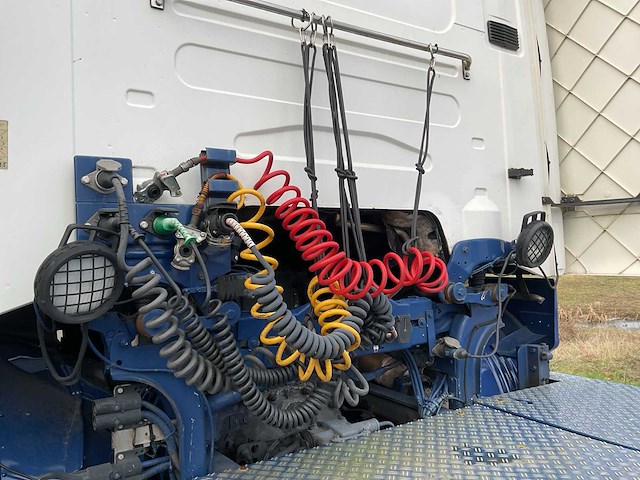 2005 - scania - r 420 la4x2meb - vrachtwagen - afbeelding 2 van  30