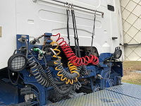 2005 - scania - r 420 la4x2meb - vrachtwagen - afbeelding 2 van  30