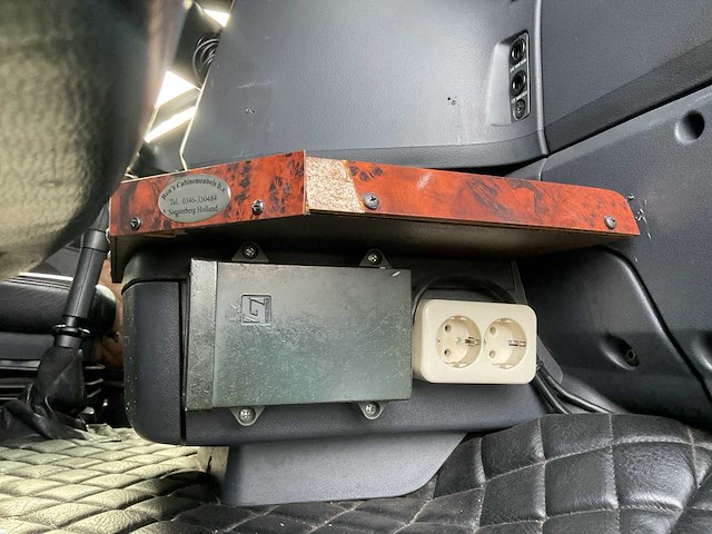 2005 - scania - r 420 la4x2meb - vrachtwagen - afbeelding 19 van  30