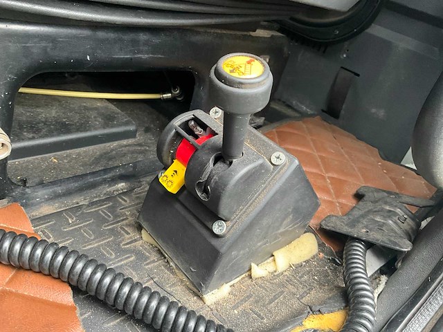 2005 - scania - v8 - r580 - vrachtwagen (c) - afbeelding 28 van  44