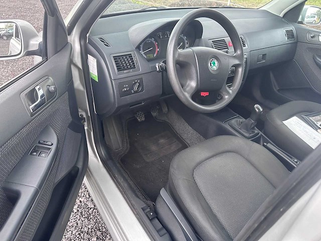 2005 - skoda - fabia combi - 1.4-16v ambiente - 72-rh-lv - afbeelding 16 van  18