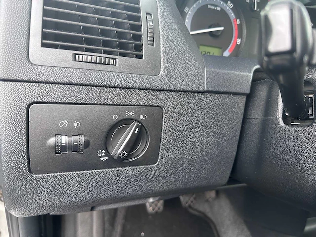 2005 - skoda - fabia combi - 1.4-16v ambiente - 72-rh-lv - afbeelding 3 van  18