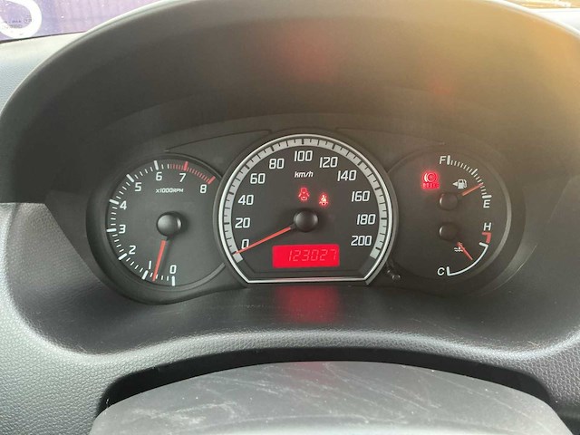 2005 - suzuki - swift - 1.3 ga - personenauto - afbeelding 12 van  12