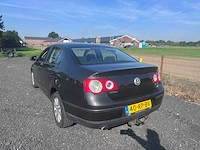 2005 - volkswagen - passat - 1.6 fsi trendline - 40-rp-bv - afbeelding 10 van  17