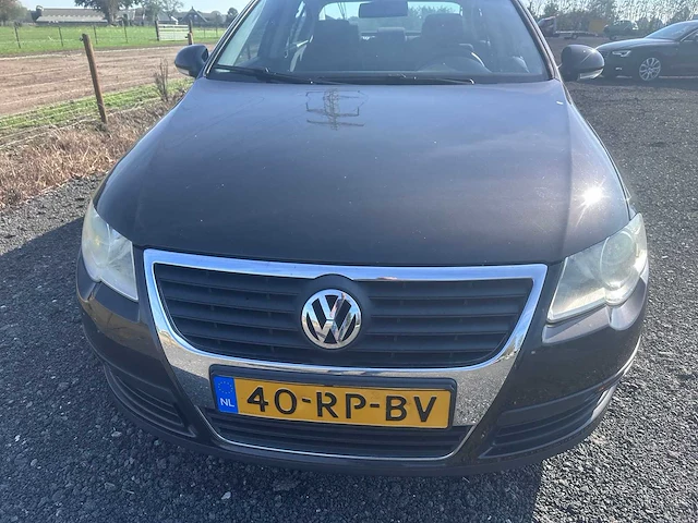 2005 - volkswagen - passat - 1.6 fsi trendline - 40-rp-bv - afbeelding 14 van  17
