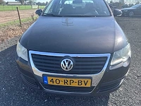 2005 - volkswagen - passat - 1.6 fsi trendline - 40-rp-bv - afbeelding 14 van  17