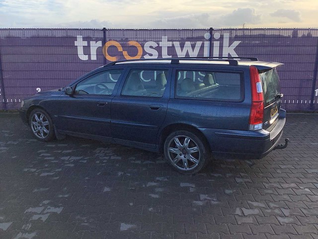 2005 - volvo - v70 - 2.4 d5 momentum - personenauto - afbeelding 3 van  12