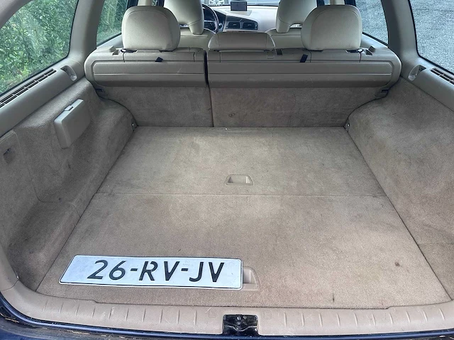 2005 - volvo - v70 - 2.4 summum - 26-rv-jv - afbeelding 8 van  19