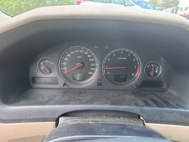 2005 - volvo - v70 - 2.4 summum - 26-rv-jv - afbeelding 19 van  19