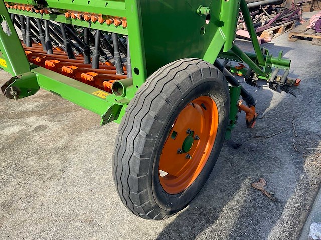 2005 amazone d9-30 spezial zaaimachine - afbeelding 1 van  9