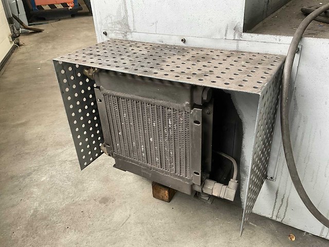 2005 anbas sn/au 300x300 volautomatische verticale bandzaagmachine - afbeelding 6 van  20