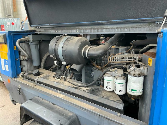 2005 atlas copco 02372/5 mobiele dieselcompressor - afbeelding 12 van  15