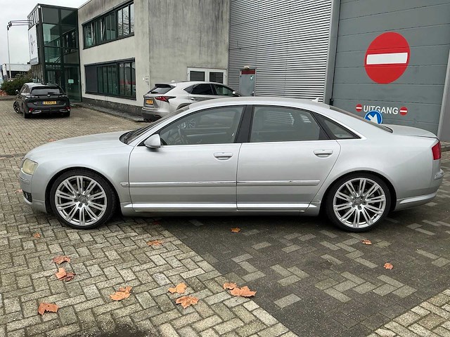 2005 audi a8 personenauto - afbeelding 35 van  39