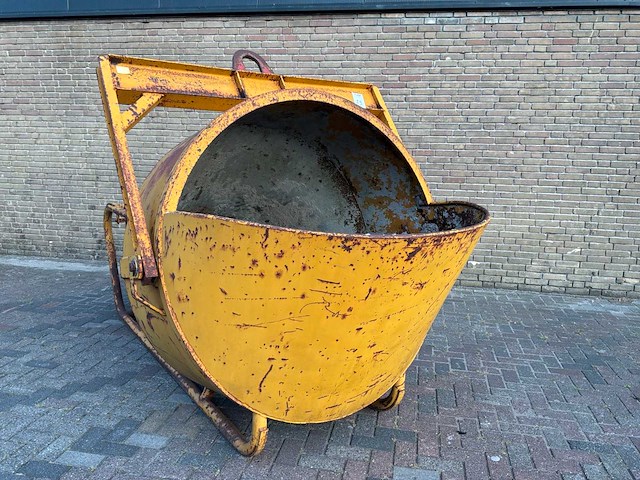 2005 beco 2000l betonkubel - afbeelding 3 van  4