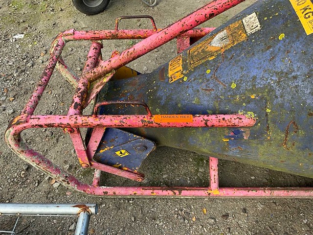 2005 beco 600 lr/ol betonkubel - afbeelding 4 van  6