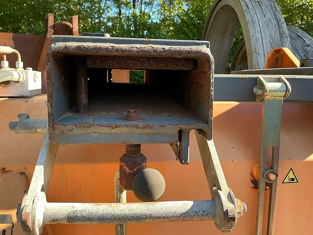 2005 bema 40 classic 1550 stapler hydraulische veegmachine met opvangbak en zijborstel - afbeelding 16 van  22