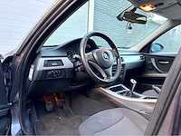 2005 bmw 3-serie 325i dynamic exec. personenauto - afbeelding 16 van  18