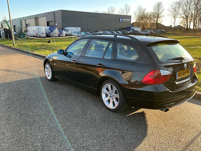 2005 bmw 3-serie touring 320i personenauto - afbeelding 10 van  16