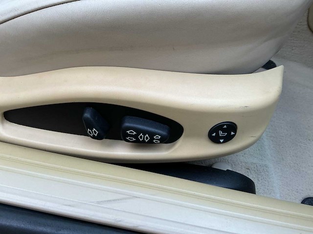 2005 bmw 650i personenauto - afbeelding 20 van  38