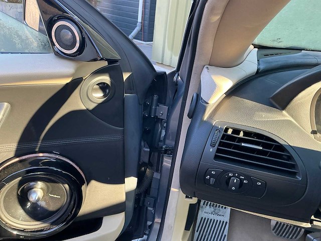 2005 bmw 650i personenauto - afbeelding 33 van  38