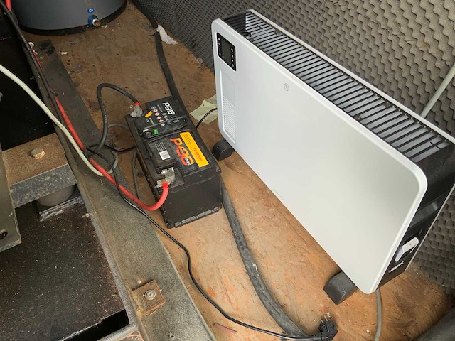 2005 b&n lg3p60s/e stroomgenerator in container - afbeelding 13 van  23