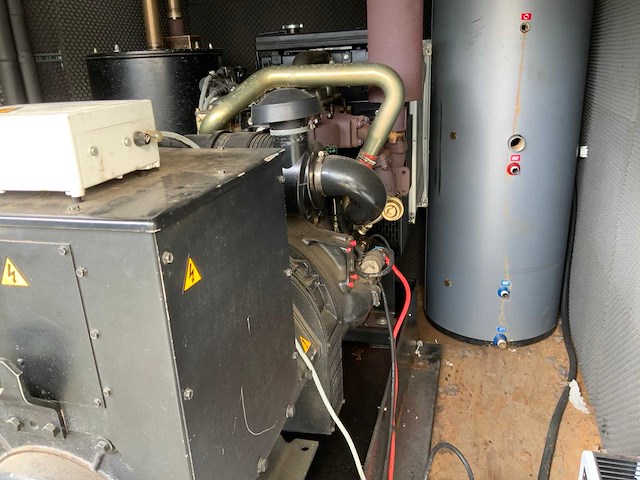 2005 b&n lg3p60s/e stroomgenerator in container - afbeelding 15 van  23