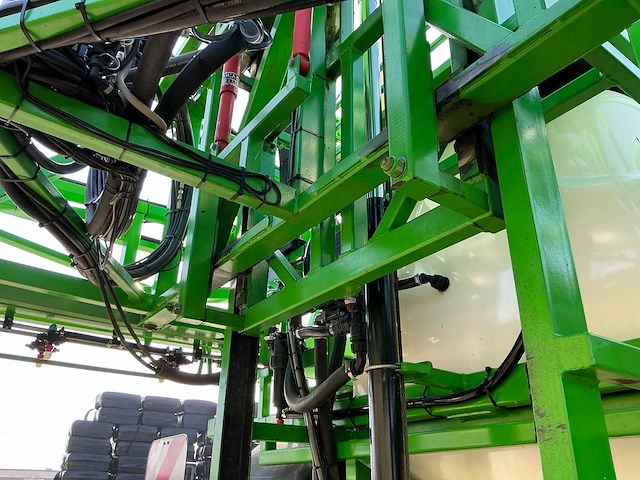 2005 chd 3833 veldspuit - afbeelding 11 van  28