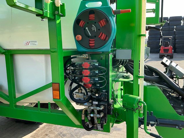 2005 chd 3833 veldspuit - afbeelding 14 van  28