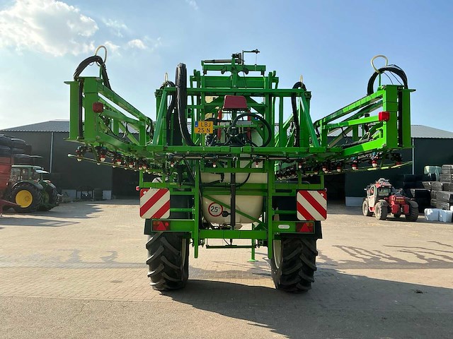 2005 chd 3833 veldspuit - afbeelding 24 van  28