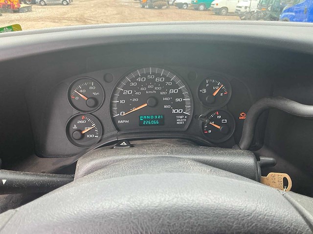 2005 chevrolet express personenauto - afbeelding 8 van  27