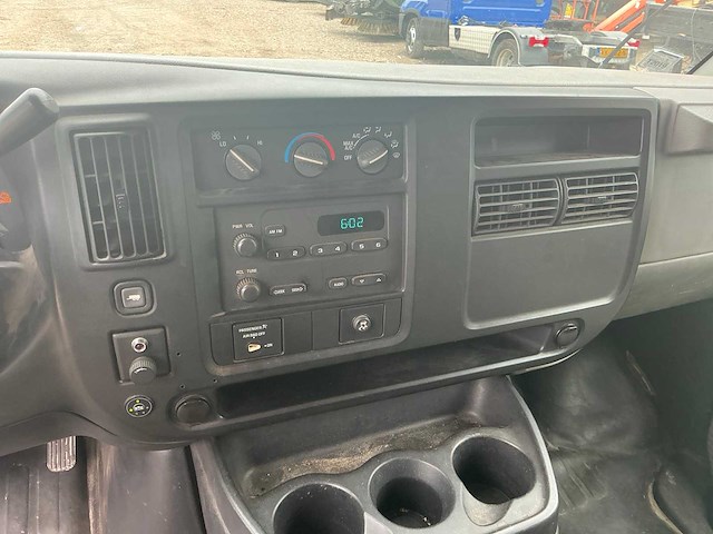 2005 chevrolet express personenauto - afbeelding 9 van  27