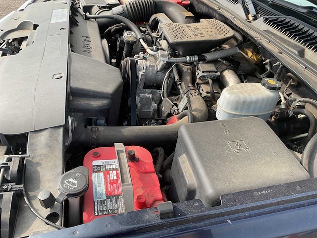2005 chevrolet silverado 3500 personenauto - afbeelding 5 van  14