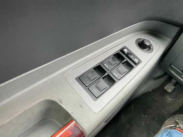 2005 chrysler 300c touring 2.7 v6 personenauto - afbeelding 66 van  71