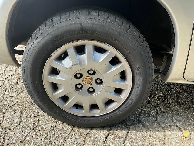 2005 chrysler voyager 3.3i v6 se luxe personenauto - afbeelding 2 van  27
