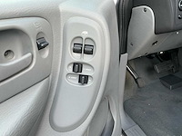 2005 chrysler voyager 3.3i v6 se luxe personenauto - afbeelding 10 van  27