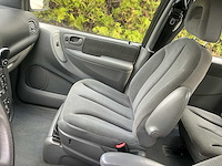 2005 chrysler voyager 3.3i v6 se luxe personenauto - afbeelding 16 van  27