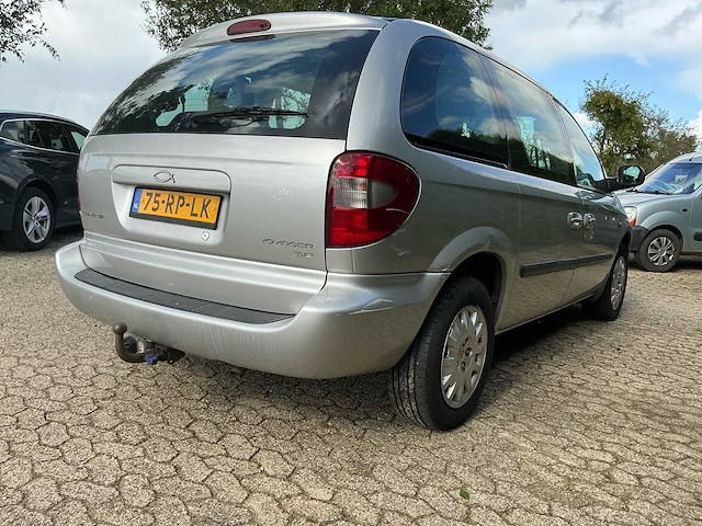 2005 chrysler voyager 3.3i v6 se luxe personenauto - afbeelding 22 van  27