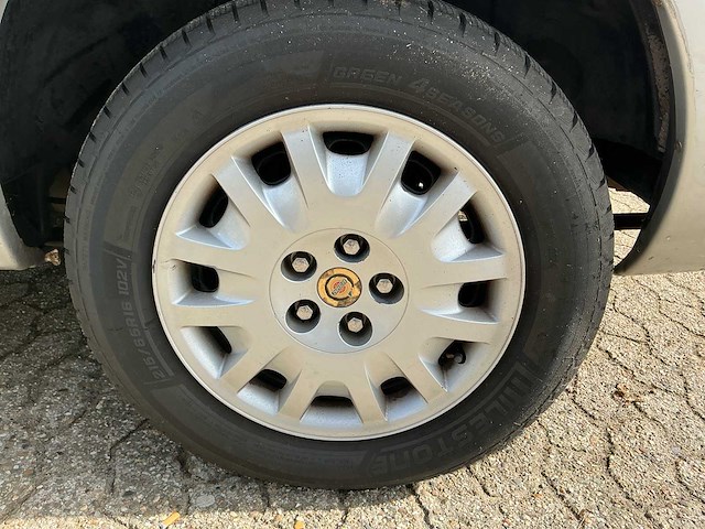 2005 chrysler voyager 3.3i v6 se luxe personenauto - afbeelding 25 van  27