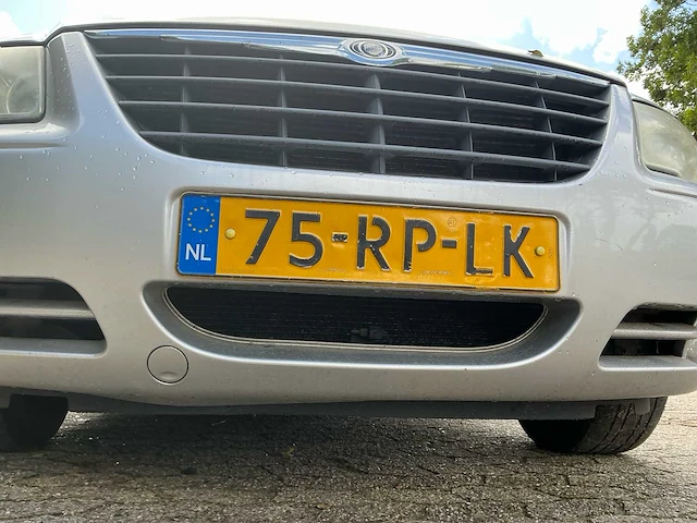 2005 chrysler voyager 3.3i v6 se luxe personenauto - afbeelding 4 van  28