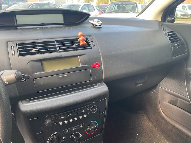 2005 citroen c4 1.6-16v l. prestige personenauto - afbeelding 22 van  26