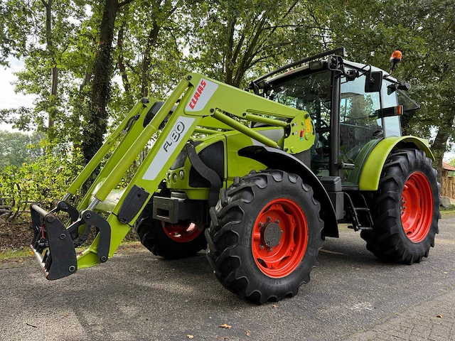 2005 claas celtis 426 rx voorlader vierwielaangedreven landbouwtractor - afbeelding 1 van  12