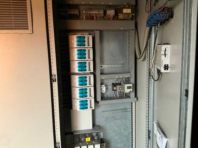 2005 container 10 ft. plc besturing 4x45kw - afbeelding 8 van  18