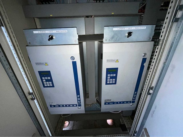 2005 container 5ft plc besturing 2x45kw - afbeelding 16 van  19